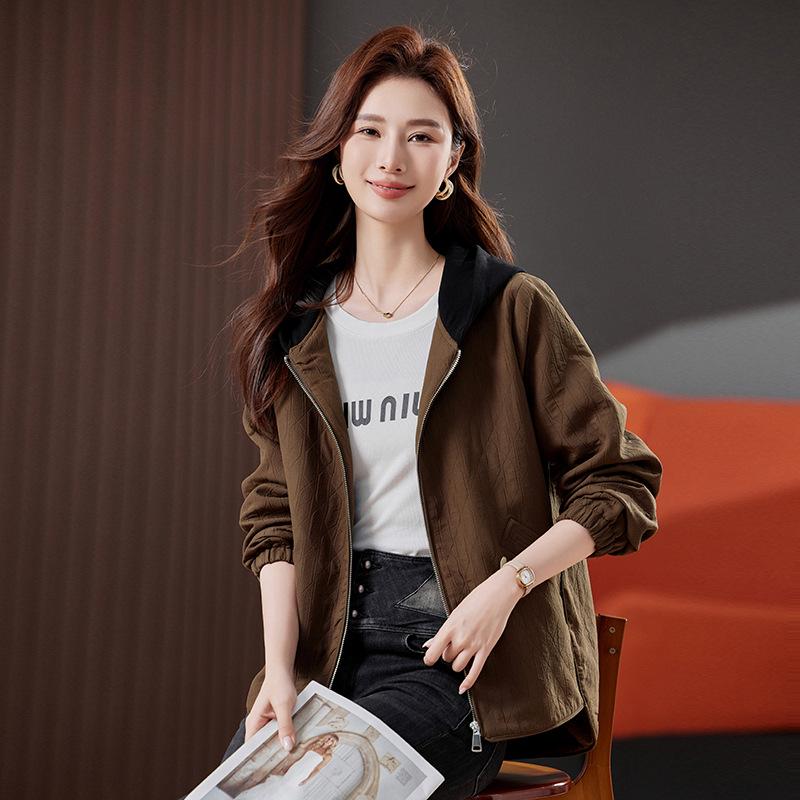 

Женская повседневная короткая куртка с капюшоном и карманами, осень 2024 XL (125-140 lbs) кофейный