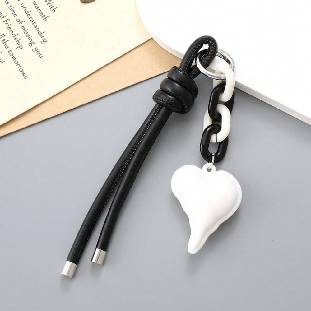 New Leather Rope Love Keychain Pendant Fashionable Versatile DIY Handwoven Rope Bag Pendant Accessories Women