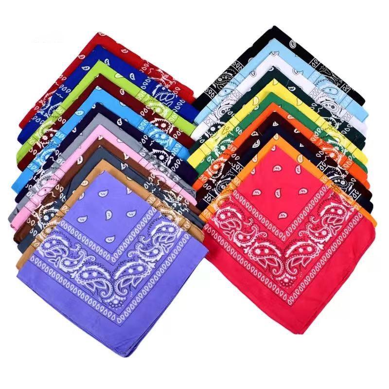 Unisex künstlerisches Seidentuch: Cashew-Amoben-Blumenprint, 54x54 Quadratisch für Street Dance & Dekoration.
