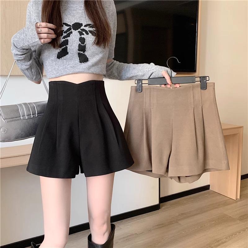 Women's High-Waisted Woolen Wide-Leg Shorts - Autumn 2024 Korean Style Slim-Fit Leggings