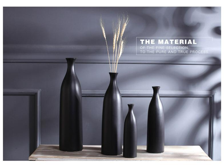 Black & White European Style Ceramic Vase for Minimalist Flower Arrangements
