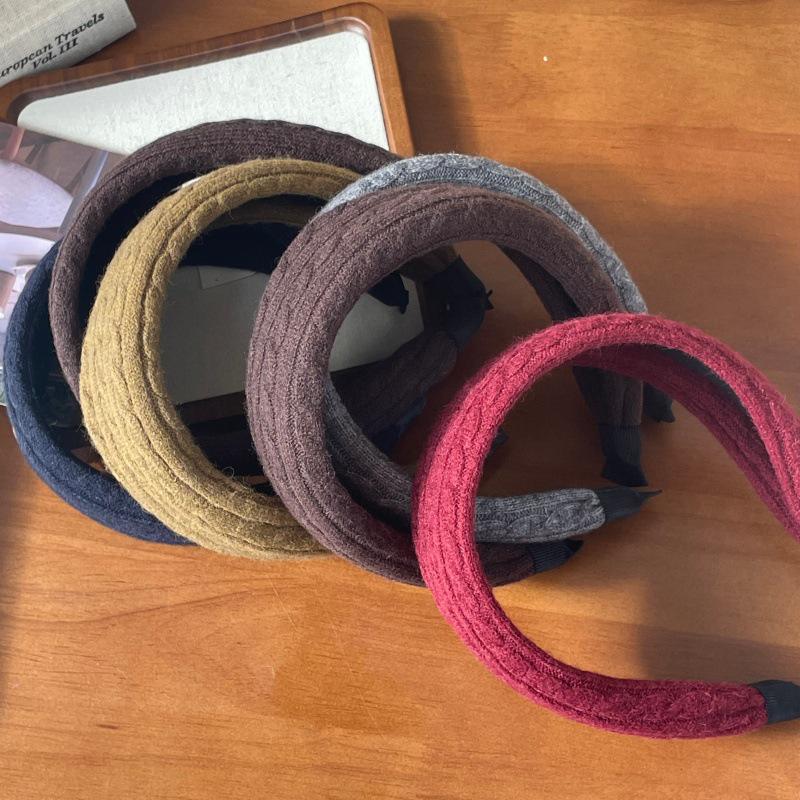 Koreanischer Wollstrick-Stirnreif mit breiter Krempe für Damen - Elegante Haarklammer für den Herbst/Winter.