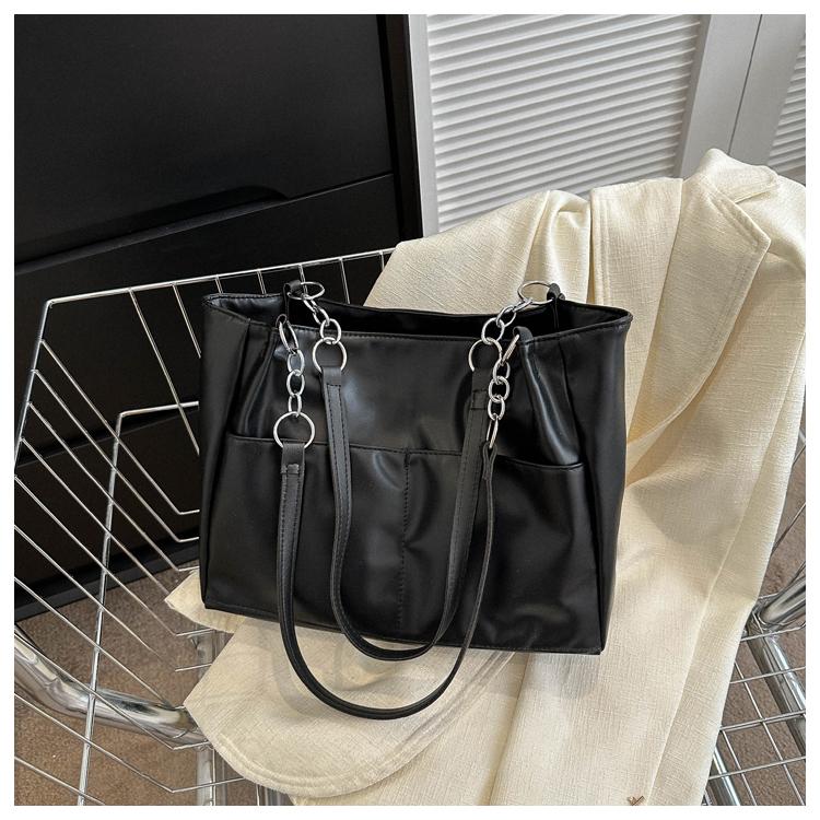 

Повседневная мягкая большая вместительная сумка для женщин, роскошные дизайнерские сумки на плечо из искусственной кожи, винтажные большие кошельки для покупок 2023 чёрный