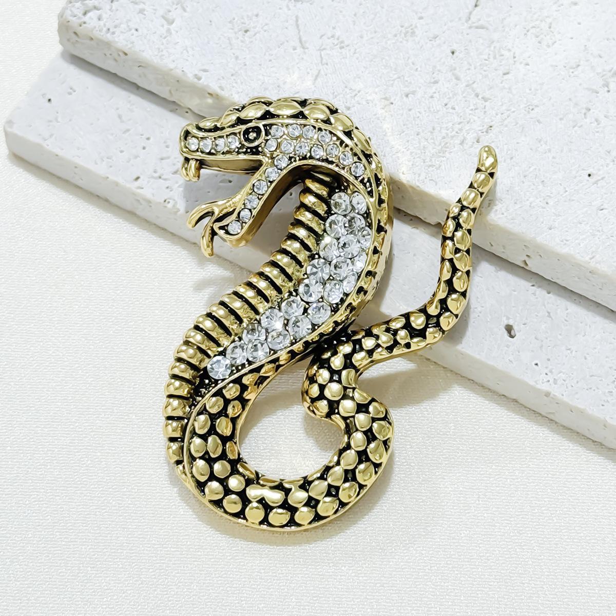

Брошь в виде кобры из сплава со стразами, изысканная креативная мужская и женская одежда, ювелирное украшение на корсаж