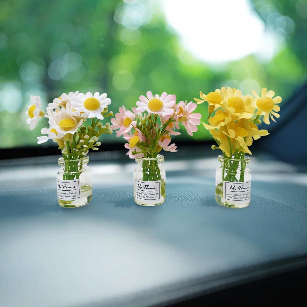 Set aus 3 Mini-Gänseblümchen in Glasvase Niedliche Auto-Accessoires für Rückspiegel & Armaturenbrett Dekorationen Lustige Auto-Innenraum-Ornamente für Frauen