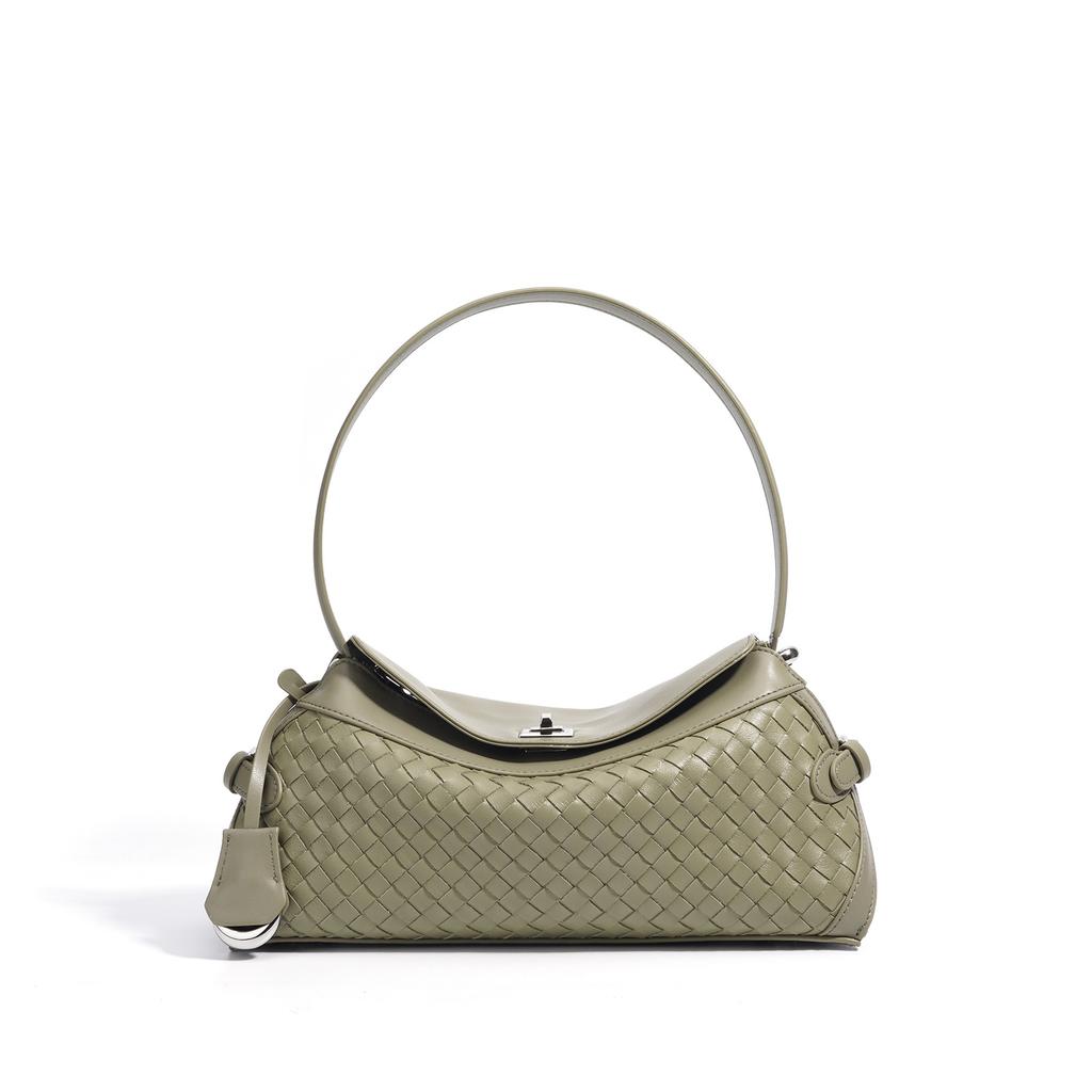 Minimalist retro woven bag texture premium commuter shoulder bag lightweight and versatile daily messenger bag women