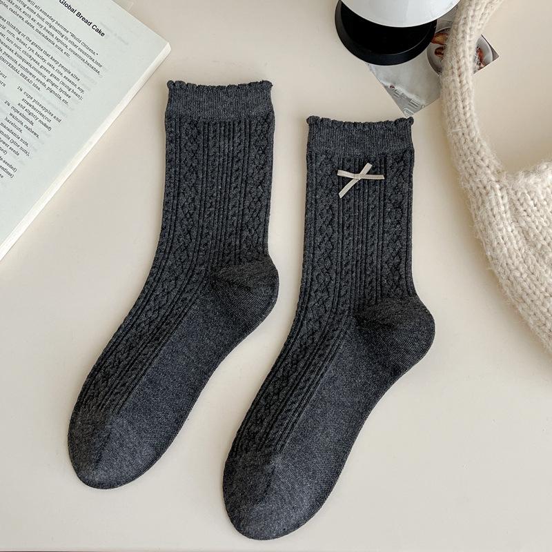 2025 Autumn Women's Japanese Style Embroidered Puppy Mid-Calf Socks - Fashionable, Versatile, Butterfly Scrunch Design