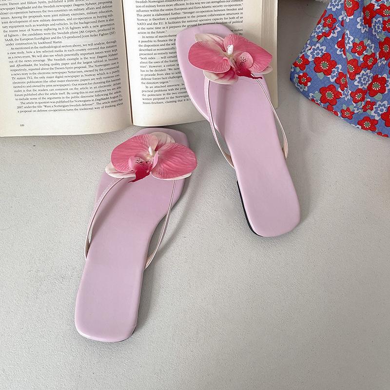 Temperament Flower Fairy Style Flat Flip-flop Shoes Women's Summer Wear 2025 New French Premium Soft Sole Sandals