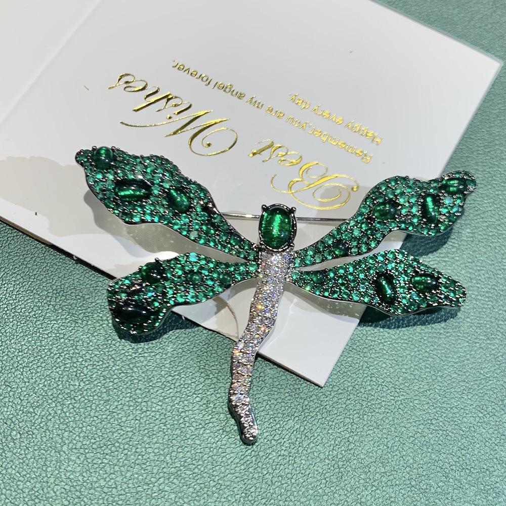 Bo Xin Yun Luxury Chalcedony Dragonfly Brooch – Exquisite High-End Clothing Accessory