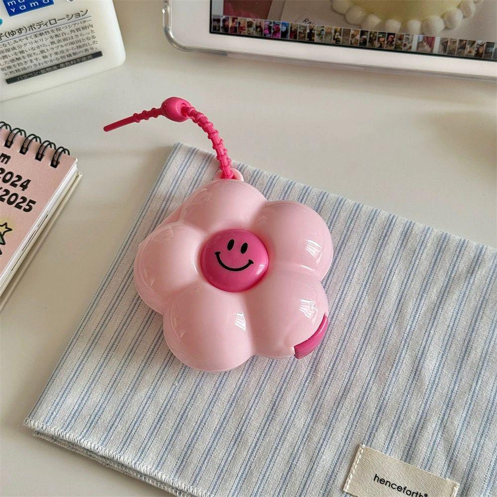 

Cute Flower Portable Medicine Box Five-compartment Sealed Earrings Jewelry Portable Storage Box