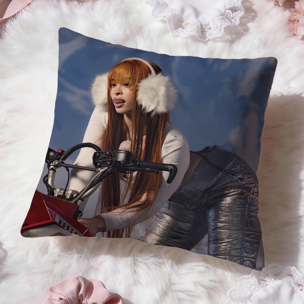 I-Ice Spice Y2k Cushion Cover Premium Comfort Reversible Pillow Cove -Two in One Design for Any Room & Car Interior