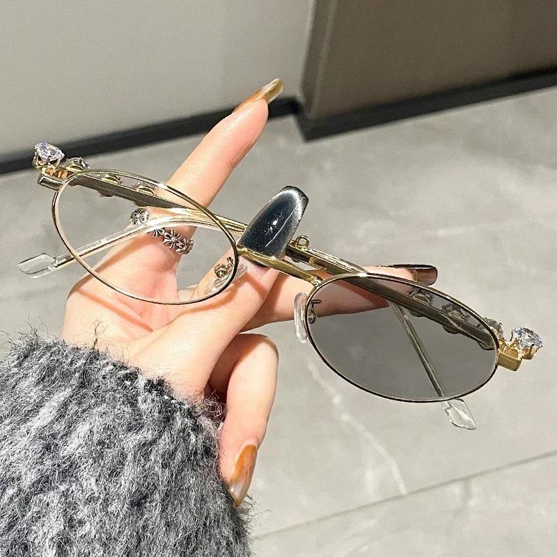 Blue Light Blocking Eye Protection Glasses Small Frame Diamond Color Changing Myopia Glasses Vintage Metal Photochromic Eyewear