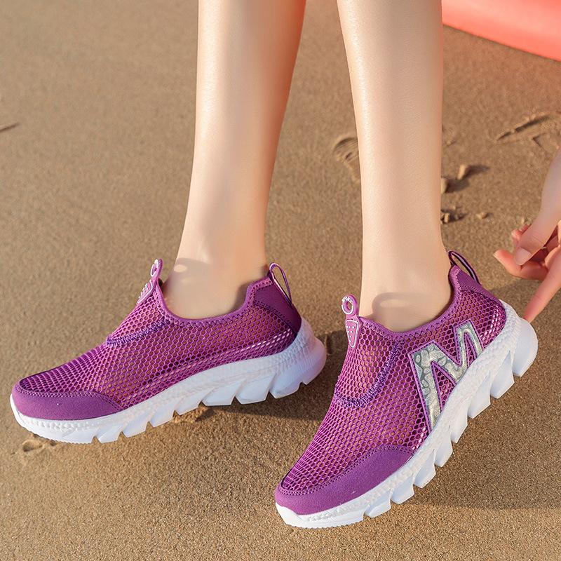 Women's sports shoes summer single net shoes hollow breathable light wading shoes middle-aged and elderly walking shoes couple shoes