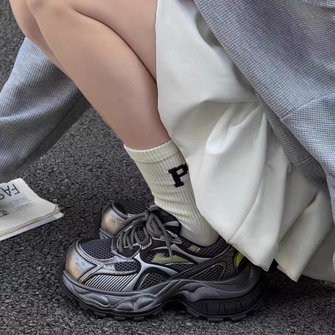 Small casual and thin dad shoes women's 2025 new color matching, light and breathable, heightening lace-up versatile sports shoes