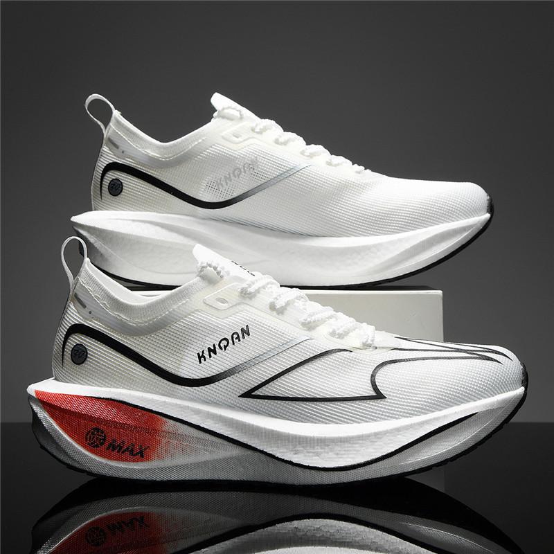 

2025 new fly-woven mesh breathable racing shoes men s and women s versatile real explosive carbon plate shock-absorbing and non-slip sports shoes 36