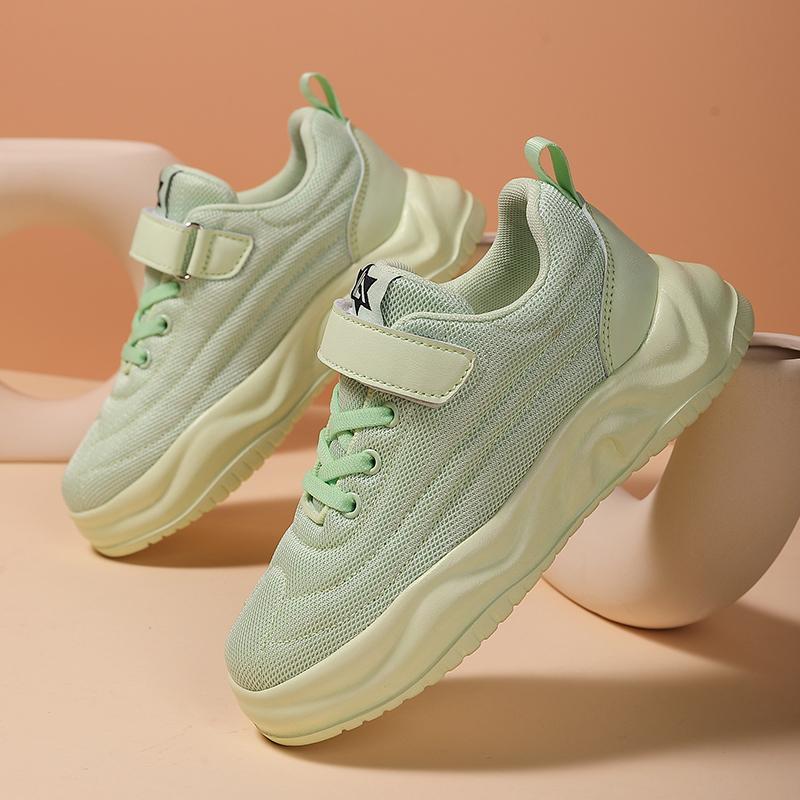 

2024 Детская спортивная сетчатая дышащая и удобная обувь, кроссовки для мальчиков и девочек с застежкой-липучкой 39 зелёный