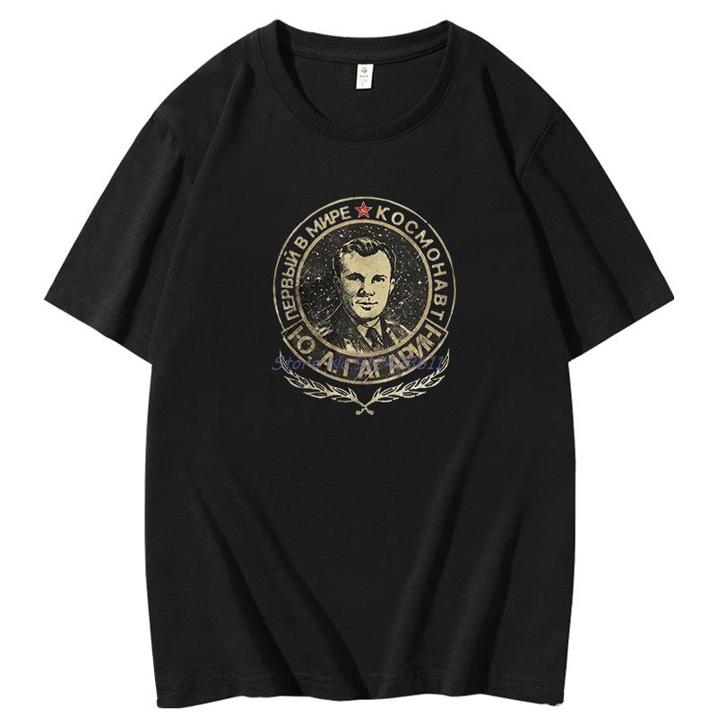 Classic Mens Clothes Yuri Gagarin T Shirt For Men Ussr Cosmonaut Cotton Graphic T Shirts Short Sleeve Tshirts Mens Clothing