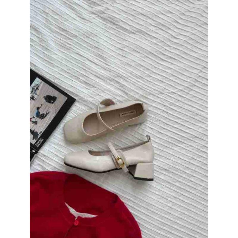 French retro square head shallow mouth single shoes women's middle heel 2025 spring and autumn evening temperament thick heel Mary Jane shoes