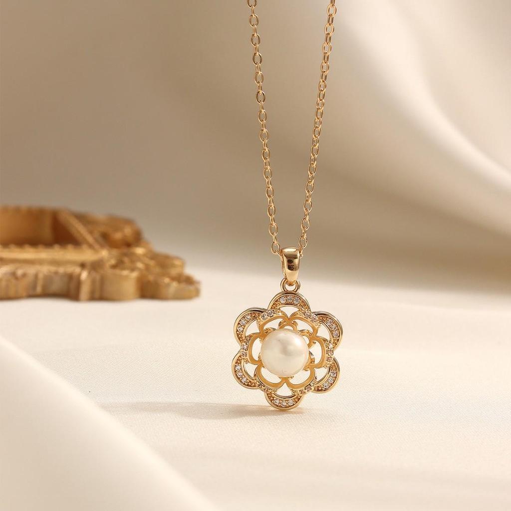 2026 Pearl & Zirconia Flower Pendant Necklace - Forest Fairy Style Clavicle Chain