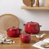 Ceramiczna zastawa stołowa w kształcie pomidora Miska deserowa Miska na makaron z uszami Miska na sałatkę owocową Kuchnia do gastronomii molekularnej Stół w jadalni.