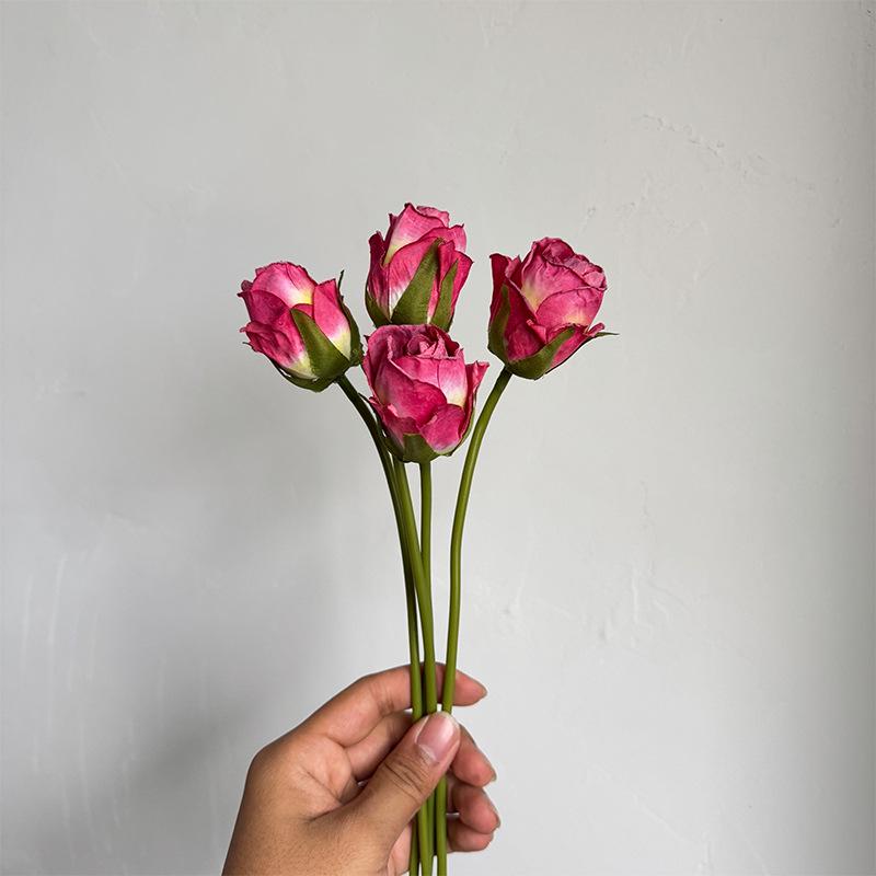 

Korean Style Realistic Rose Artificial Bouquet with Burned Edge for Photography