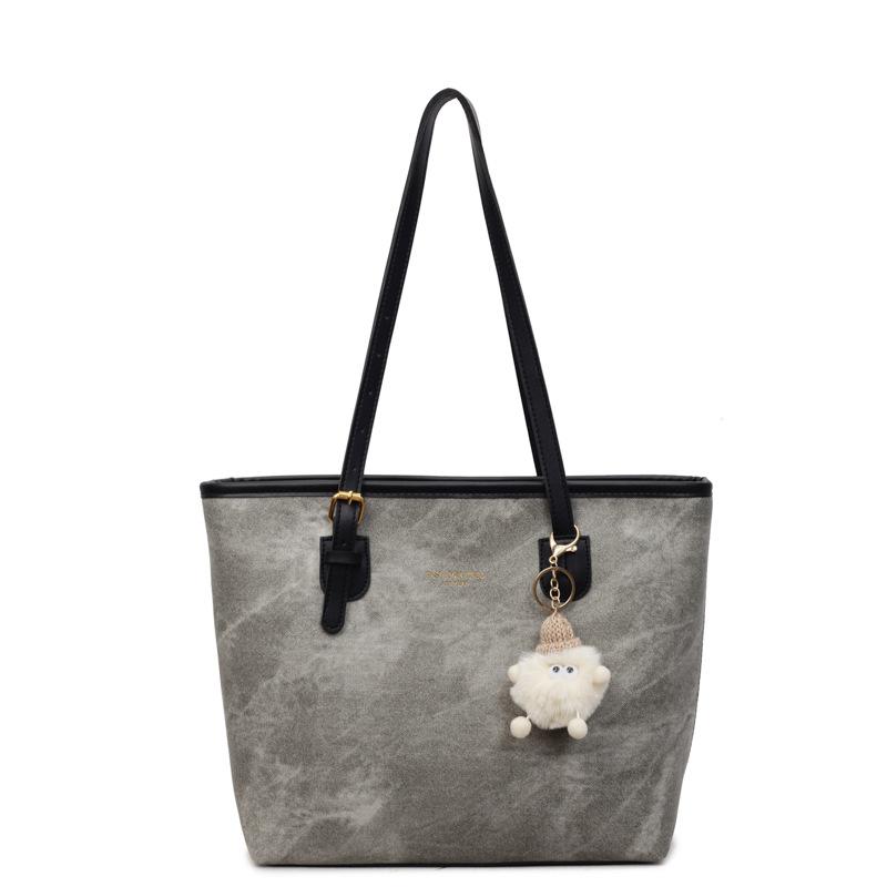 Large capacity tote bag women's autumn and winter new fashion shoulder bag college students class commuter bag underarm bag