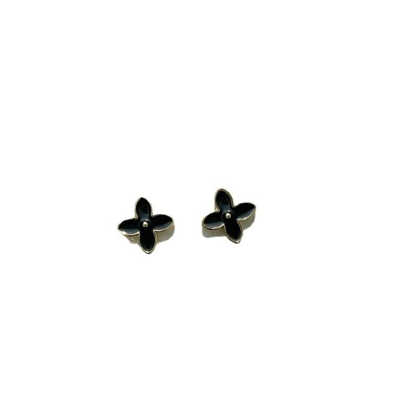 Arknights Mizuki Cos Game Four Leaf Clover Ear Earrings Animation Peripheral