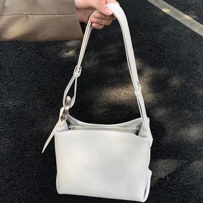 Bolsos de Cubo Blancos para Mujer de Gran Capacidad Primavera Nuevo Cuero Suave Bolso Bandolera de Un Hombro Bolso Tote Casual Versátil