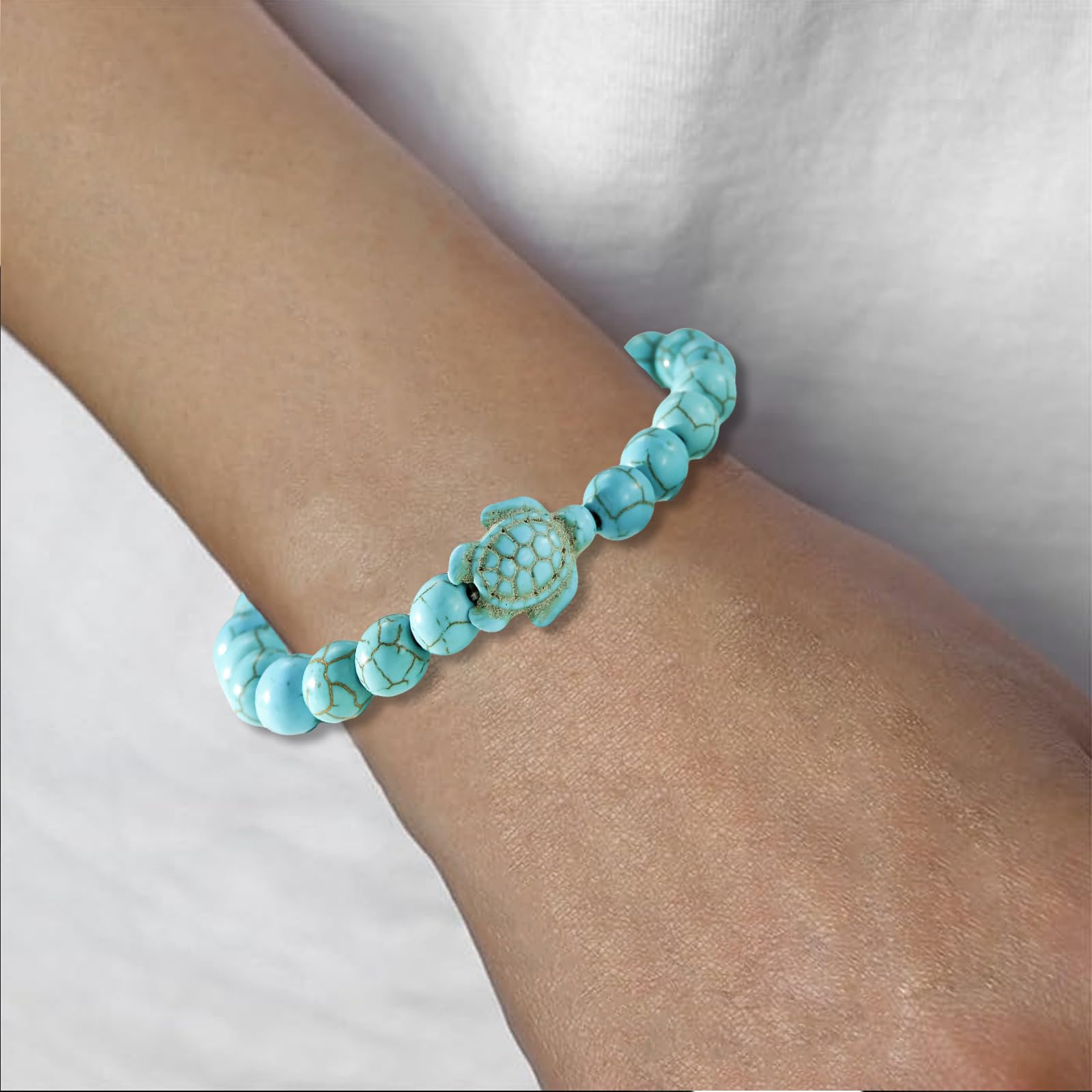 Turquoise Bead Bracelet with Turtle Charm, Natural Stone Beachy Jewelry, Bohemian Semi-Precious Stone Bracelet, Handmade Animal-Themed Turtle Pendant