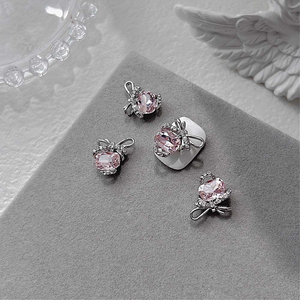 

4 шт./компл. Позолоченные шармы Кристальный бант Аксессуары для ногтей Бант Стразы для ногтей Девочки A03