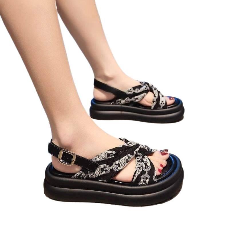 Sandals women's 2025 new fashion summer wear thick-soled cross-soled soft-soled non-slip feeling with skirt work Roman shoes