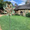 Metal Flower Wind Spinner Garden Kinetic Wind Sculpture Outdoor Retro Wind Spinner with Stake for Yard Lawn