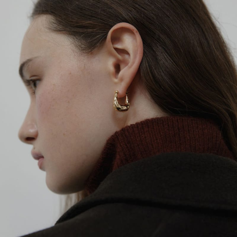 LOVE ME MONSTER Horse Hoof Earrings (L243MER030)