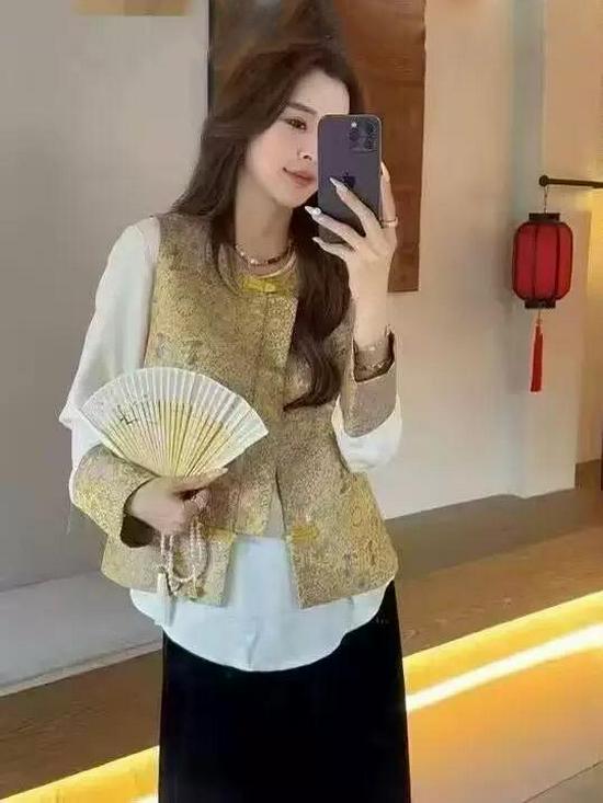 

Жіночий червоний жилет та сорочка з кольоровими блоками, набір з двох предметів, весна/осінь 2025 L жовтий