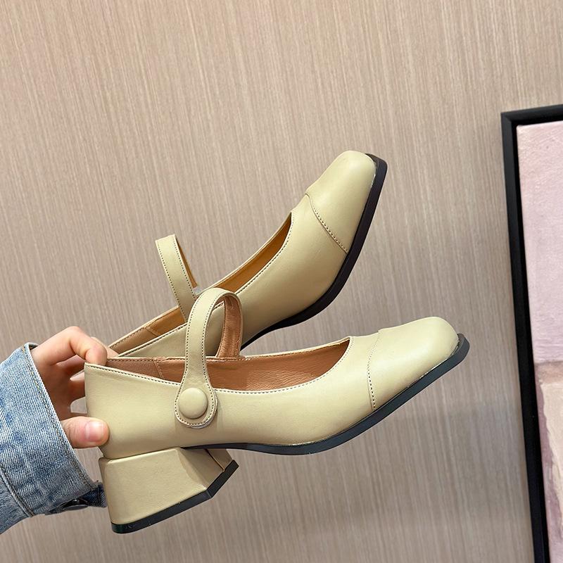 Coarse Heel Small Leather Shoes Women's 2025 Spring and Summer New Fashionable Versatile Retro Light Mouth Buckle Single Shoes