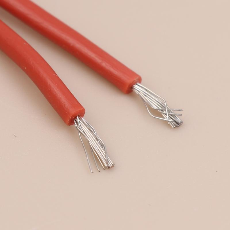 Odtoková hadička chladničky Ohřívač odtoku Mrazák Blokování ledu Odtoková hadička Ohřívač Mrazák Ohřívač odtoku Drát