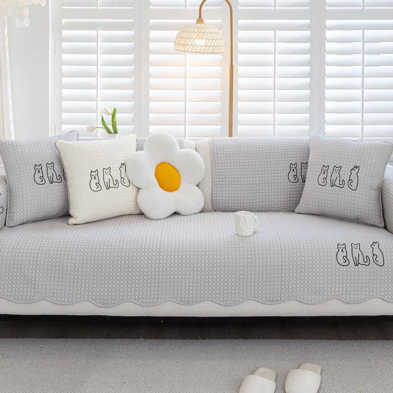 Cotton Cartoon Embroidered Sofa Cushion Non-slip Four Seasons Universal Sofa Cover Modern Solid Color Circle Pattern Sofa Cover