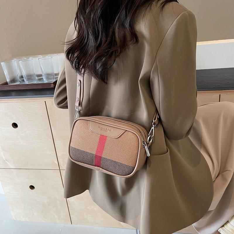 Small Square Bag Women's New Contrasting Color Plaid Shoulder Bag, High-end Versatile Messenger Bag, Wide Shoulder Strap Women's Bag