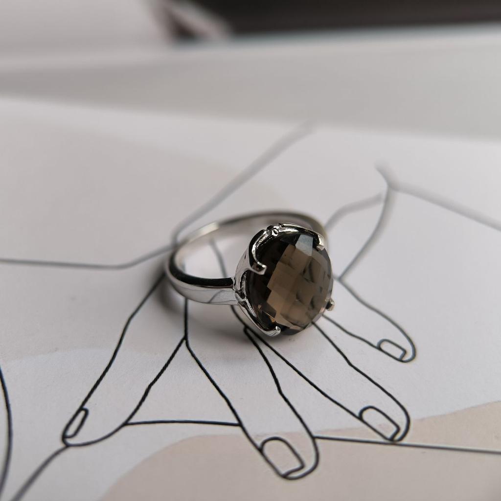 Серебряное кольцо с натуральным раухтопазом (дымчатым кварцем), вес изделия 3,12 гр (2180517)