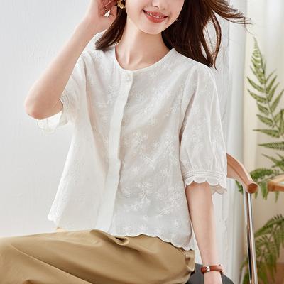 Petal Button Short-sleeved Shirt for Women In Summer New Small Top Chic and Beautiful Shirt