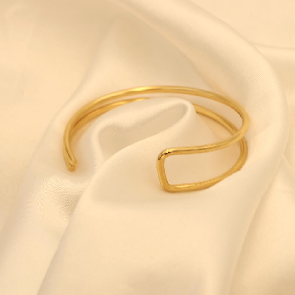 Wind Fashion C-Shaped Double-Layer Asymmetric Titanium Steel Bracelet Women'S Simple 18K Gold High-End Hand Jewelry