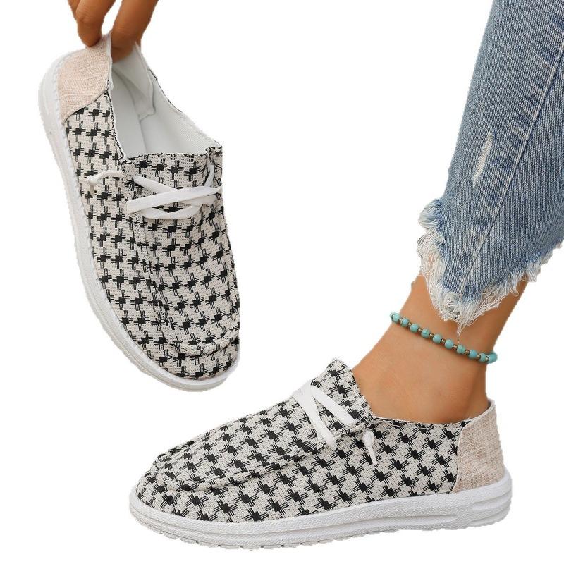 Women’s Plus-Size Lace-Up Low-Top Canvas Sneakers Casual Ethnic-Inspired Flats