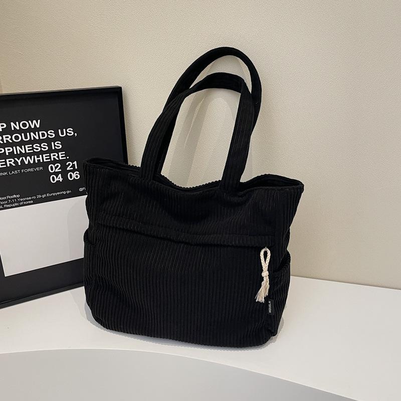 

Corduroy bag women s large-capacity new autumn and winter versatile shoulder bag college students commuting tote bag чёрный