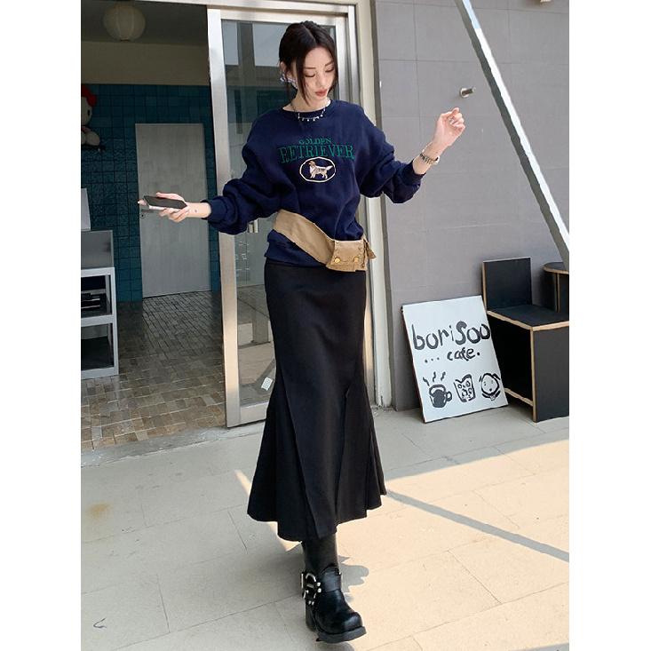 2024 Autumn New Black High Waist Pleated Fishtail Skirt For Women, With A Design Sense And A Split Suit Long Skirt