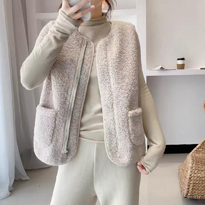 

2022 Women s Autumn Shearling Vest Jacket - Trendy Winter Outerwear Gilet 3XL грязно-белый