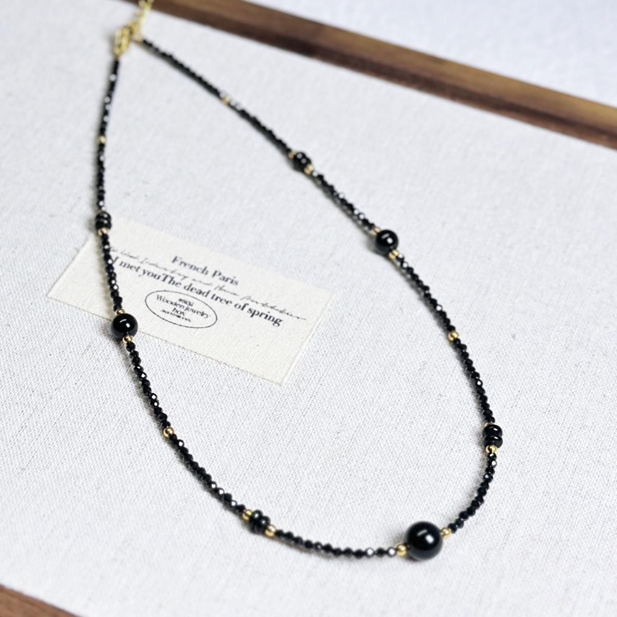 Корейское титановое ожерелье с черной шпинелью и жемчугом: Универсальная цепочка для ключиц