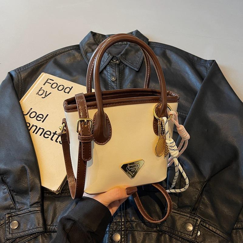 This year's popular retro bag women's large-capacity 2025 new spring and summer casual messenger bag portable bucket bag