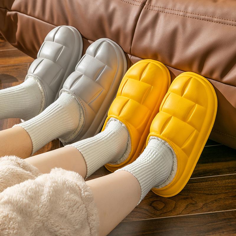 Waterproof cotton slippers women's winter new velvet warm cotton drag couple silent non-slip cotton shoes wool slippers shoes