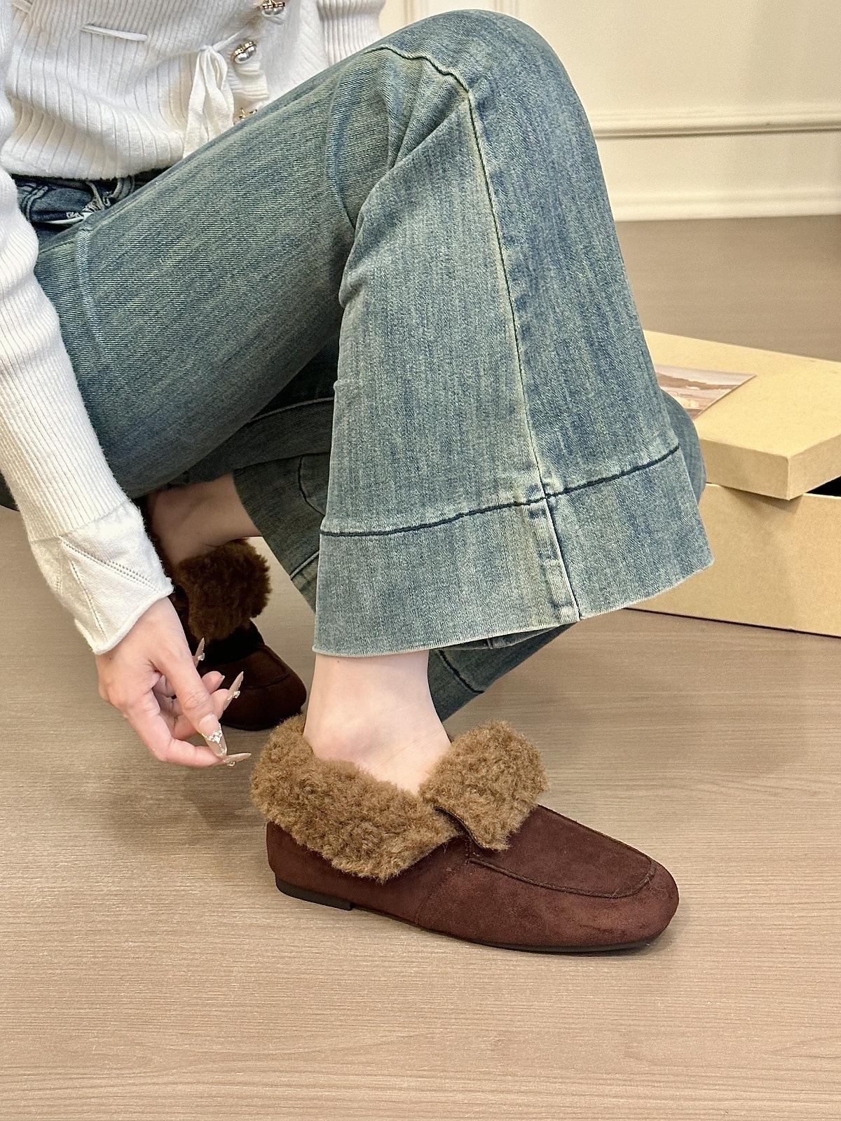 

Songdo winter! Retro suede square head flip loafers women s winter and Korean version velvet inner height-increasing single shoes 40 темно-коричневого кольору