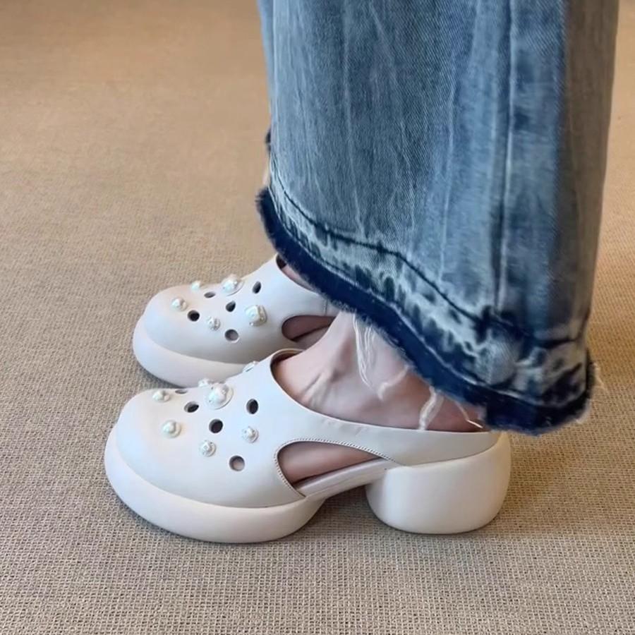 Spot version~ Fashion new hollow niche design thick sole heightening hole shoes cool slippers medium heel bag head slippers